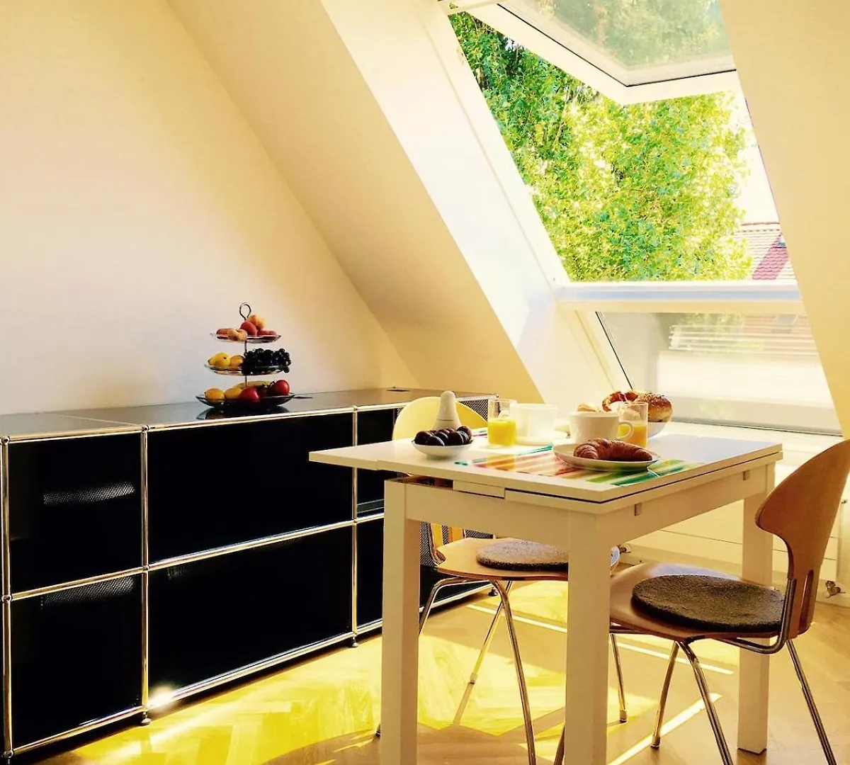 Cosy Munich Rooftop Apartment 0*,  Tyskland
